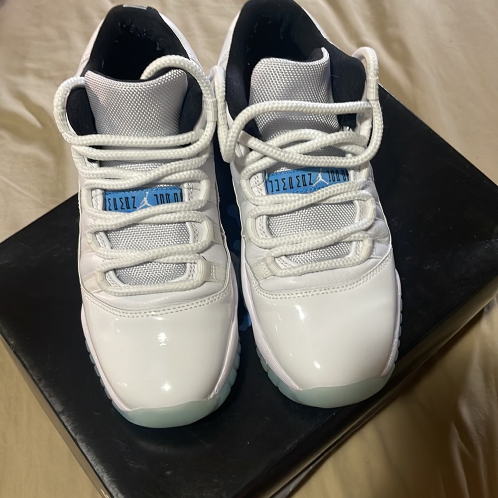 worn once - Picture 2 of 4